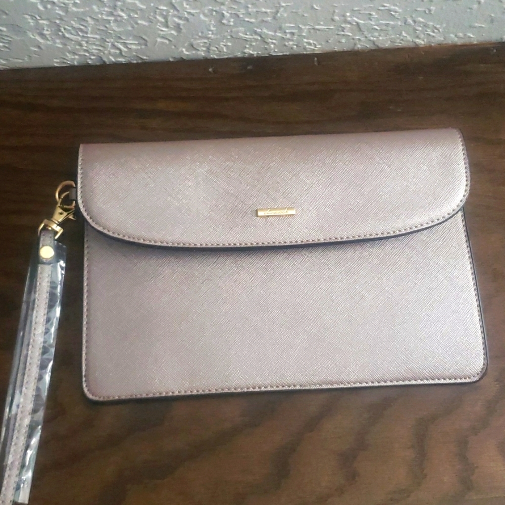 Clutch with strap